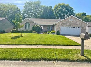 1027 Willowbrook Dr, Springfield, IL 62711