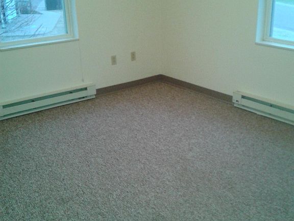 5th image of 655 Dutchman Dr APT 3