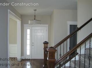 18 Blackstone Way, Le Claire, IA