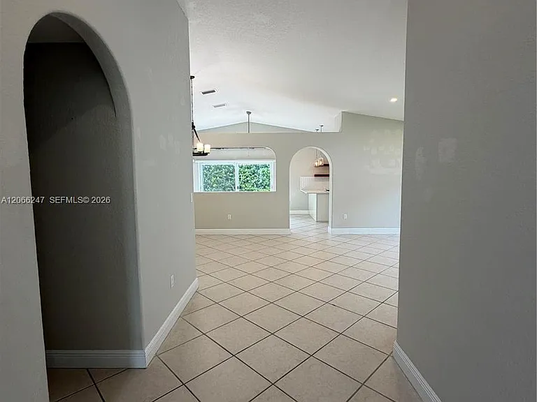 14525 NW 88th Ave — Photo 4