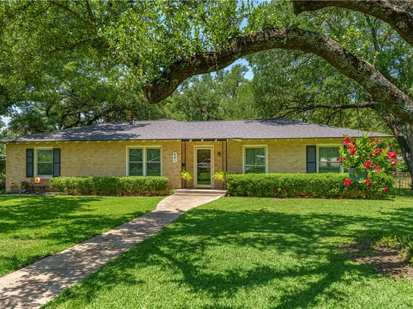 621 Perry St, Marlin, TX 76661