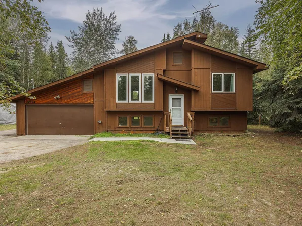 2601 Lisa Ann Dr, North Pole, AK 99705