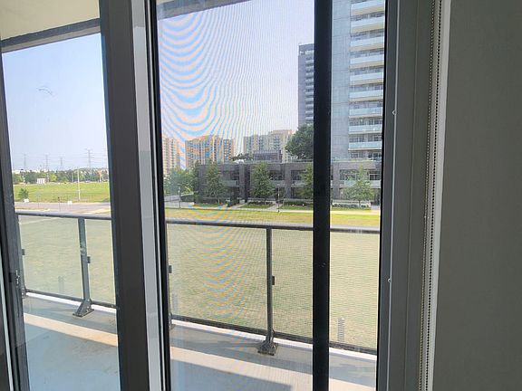 5th image of 105 Oneida Cres #206