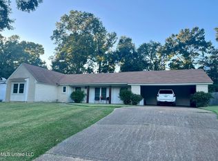 131 N Temple Rd, Natchez, MS 39120