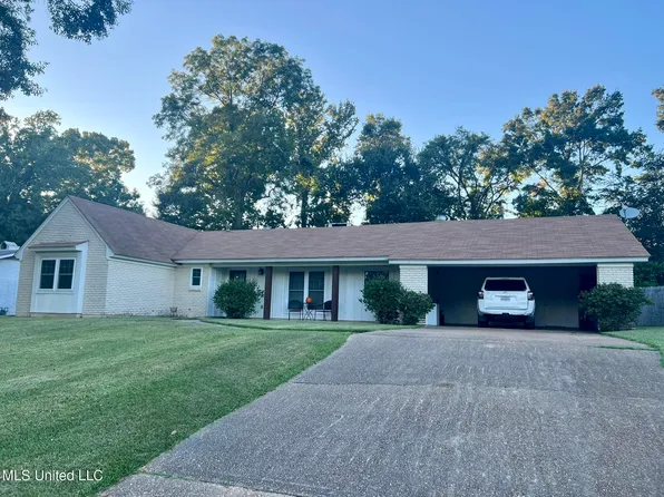 131 N Temple Rd, Natchez, MS 39120