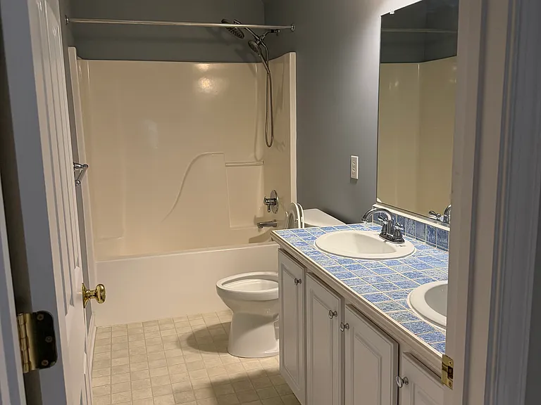 17263 Burchett Ln — Photo 7