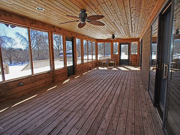 3rd image of 34889 N Oak Knoll Cir E