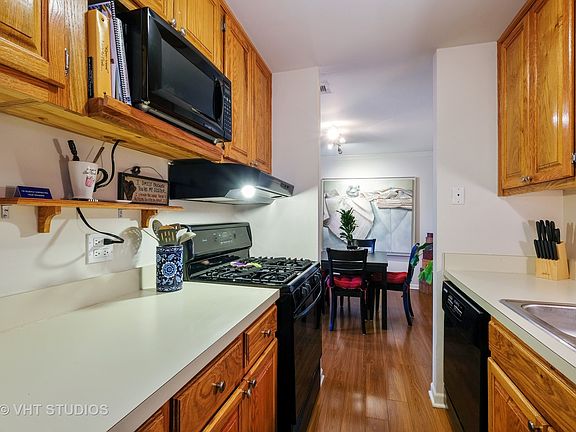 5th image of 560 Vine Ave APT 403