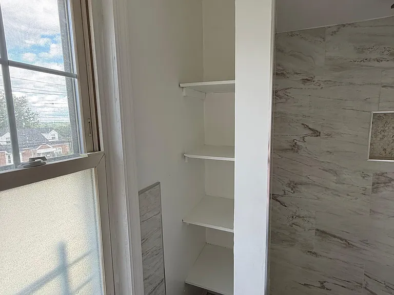 290 Roberts Ave #2 — Photo 15