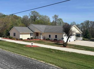4946 N Coon Hunter Rd, Bruceville, IN 47516