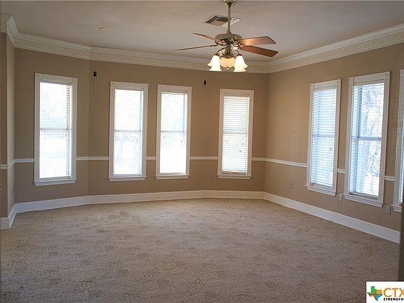 4th image of 100 Bear Creek Dr