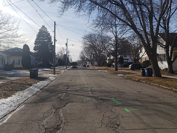 4th image of 322 E Lincoln Ave