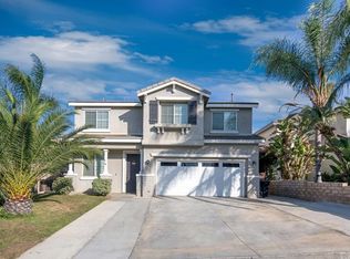 33142 Shoreline Dr, Lake Elsinore, CA 92530