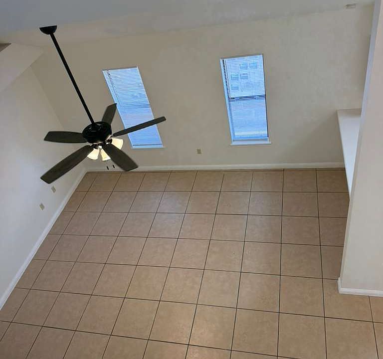 1st image of 4208 Capitol Ln