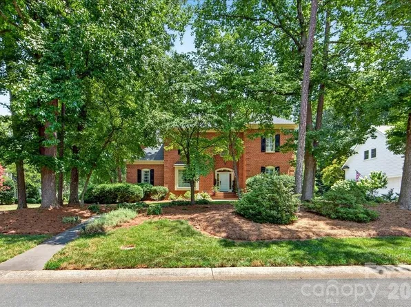 3601 Castellaine Dr, Charlotte, NC 28226