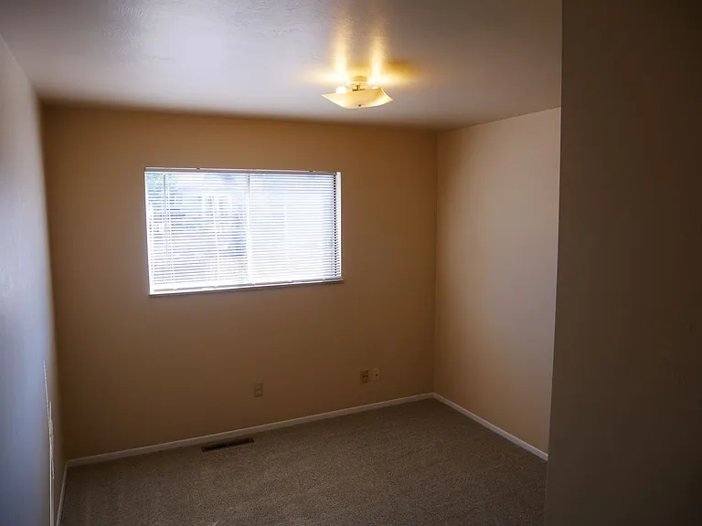 6615 Brook Park Dr — Photo 11