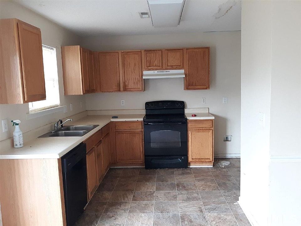 2nd image of 7428 Lowell Ridge Rd