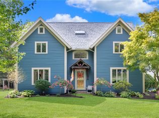 165 Parkview Dr, Clark, PA 16113