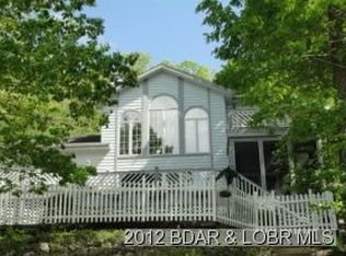 392 Palisades Dr, Lake Ozark, MO 65049