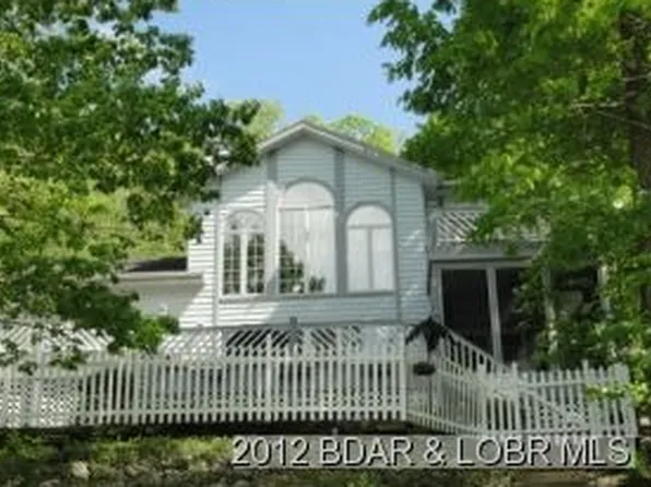 392 Palisades Dr, Lake Ozark, MO 65049