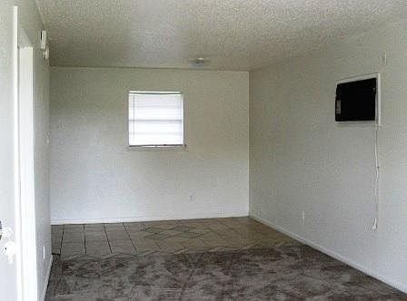 5th image of 616 Sunset Ln #A