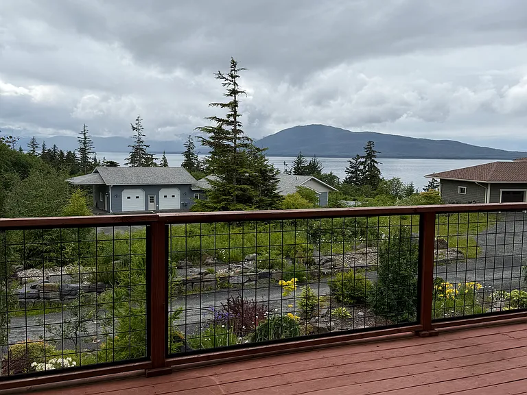 17019 Island View Dr — Photo 3