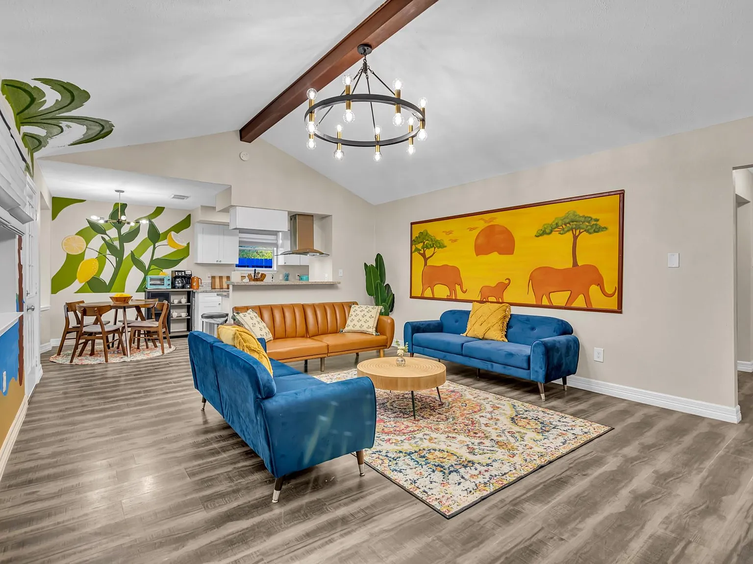 4 bed, 2.0 bath, 2229 sqft, $2,500 — Photo 3