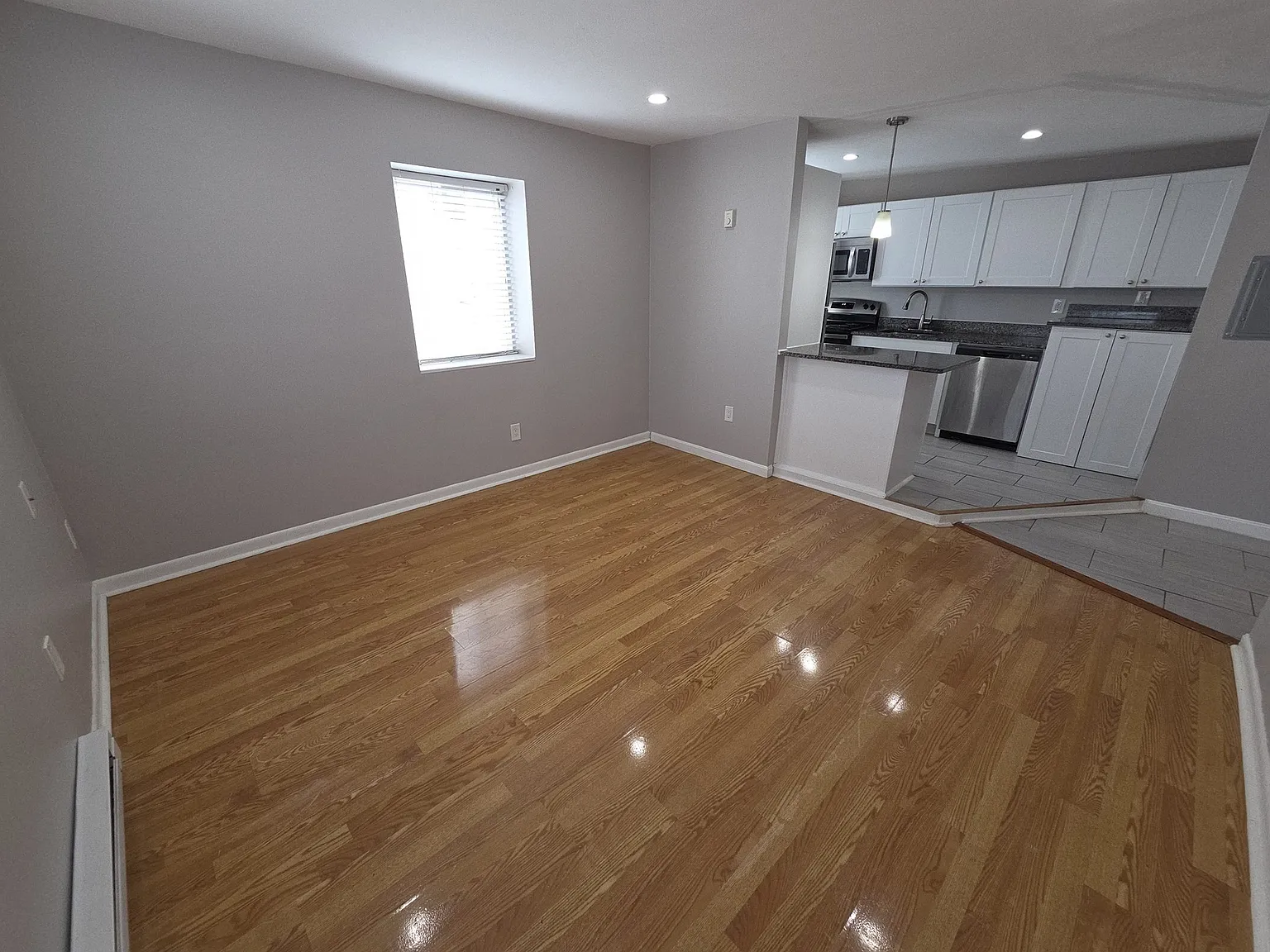 1 bed, 1.0 bath, 600 sqft, $2,200 — Photo 3