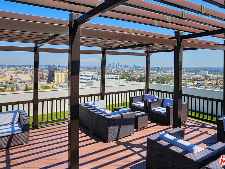 7250 Franklin Ave #1006 — Photo 21