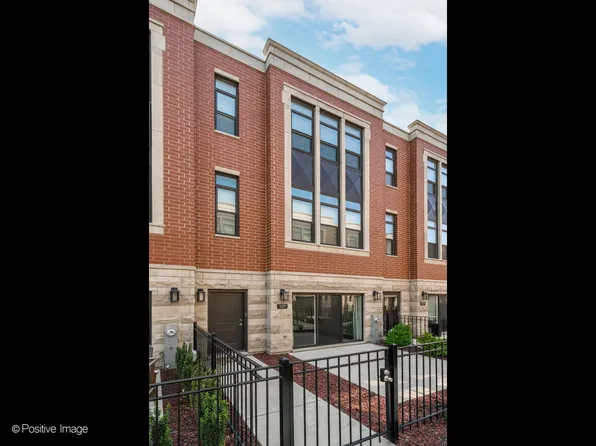 2259 W Coulter St APT 3, Chicago, IL 60608
