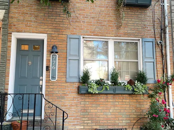 776 S Martin St, Philadelphia, PA 19146
