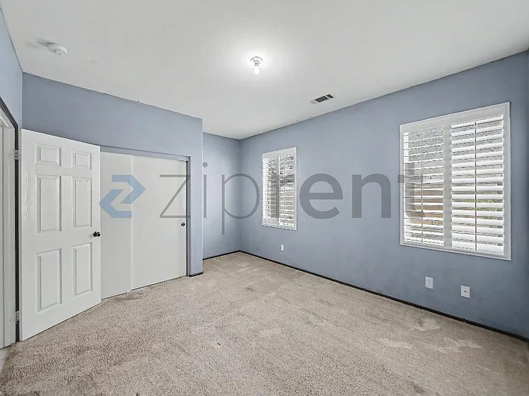 294 Kieswetter St — Photo 14