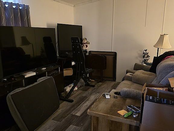 4th image of 26240 Broadway Ave Trailer 3