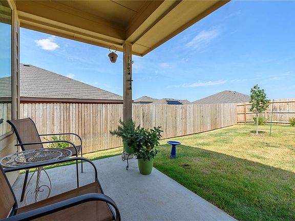 4th image of 249 Saratoga Dr