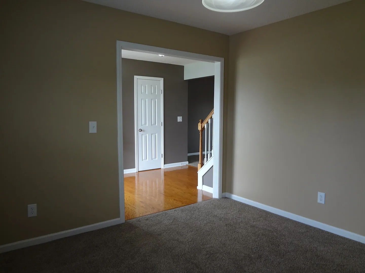 Beautiful Home in Jacksonville Commons — Photo 4