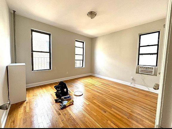 3rd image of 854 W 180th St APT 5E