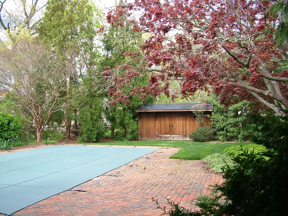 15x30 Gunite pool, CedarShed