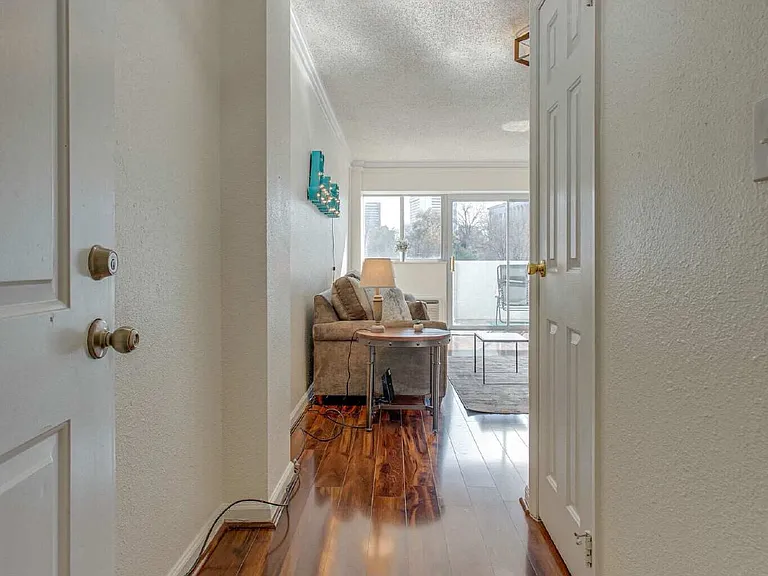 510 Gay St #912 — Photo 2
