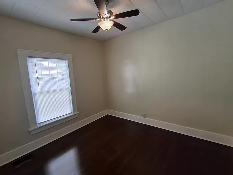 836 N Litchfield Ave — Photo 21