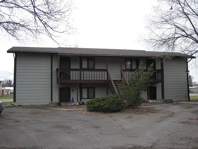 1st image of 100 Turner Ct APT 1