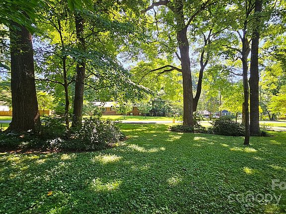 5th image of 7021 Linda Lake Dr