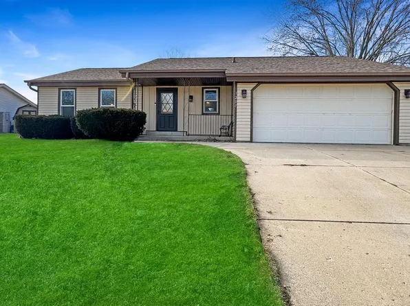 1207 River Park CIRCLE WEST West, Mukwonago, WI 53149