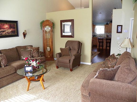 2nd image of 3925 E Clearfield Ln