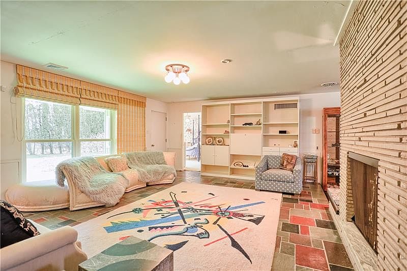 2239 Crabtree Ln, Johnstown, PA 15905 Zillow