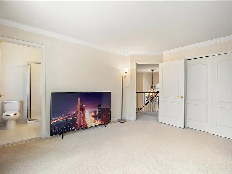 10243 Brittenford Dr — Photo 34