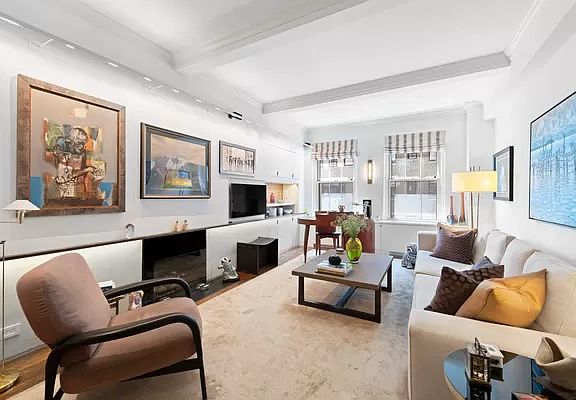2nd image of 75 Central Park W APT 10A