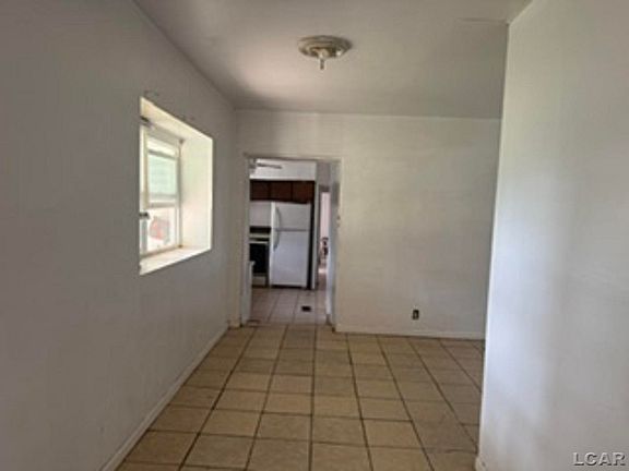 3rd image of 2764 Drexel Blvd