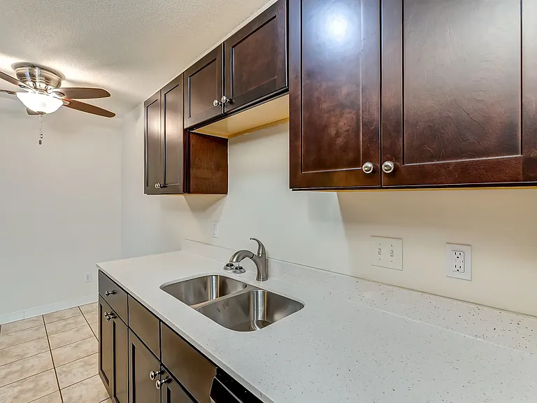 Park West Apartments, LLC — Photo 11