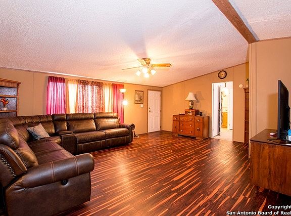 3rd image of 147 Oak Valley Dr