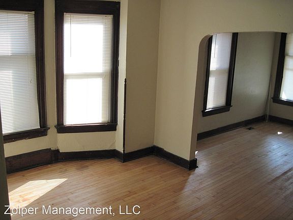 3rd image of 2434 N Cramer St #9803798
